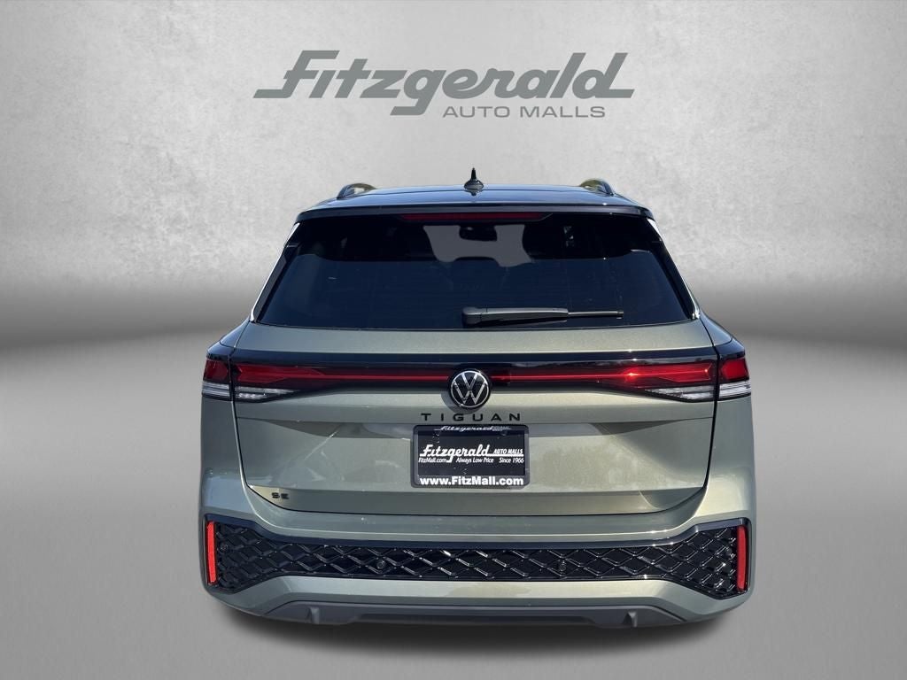 2026 Volkswagen Tiguan 2.0T SE R-Line Black