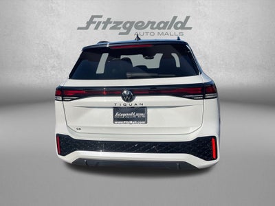 2026 Volkswagen Tiguan 2.0T SE R-Line Black