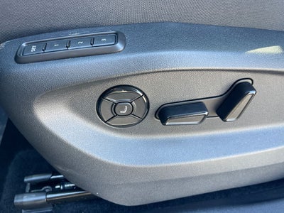 2025 Volkswagen Tiguan 2.0T SEL R-Line