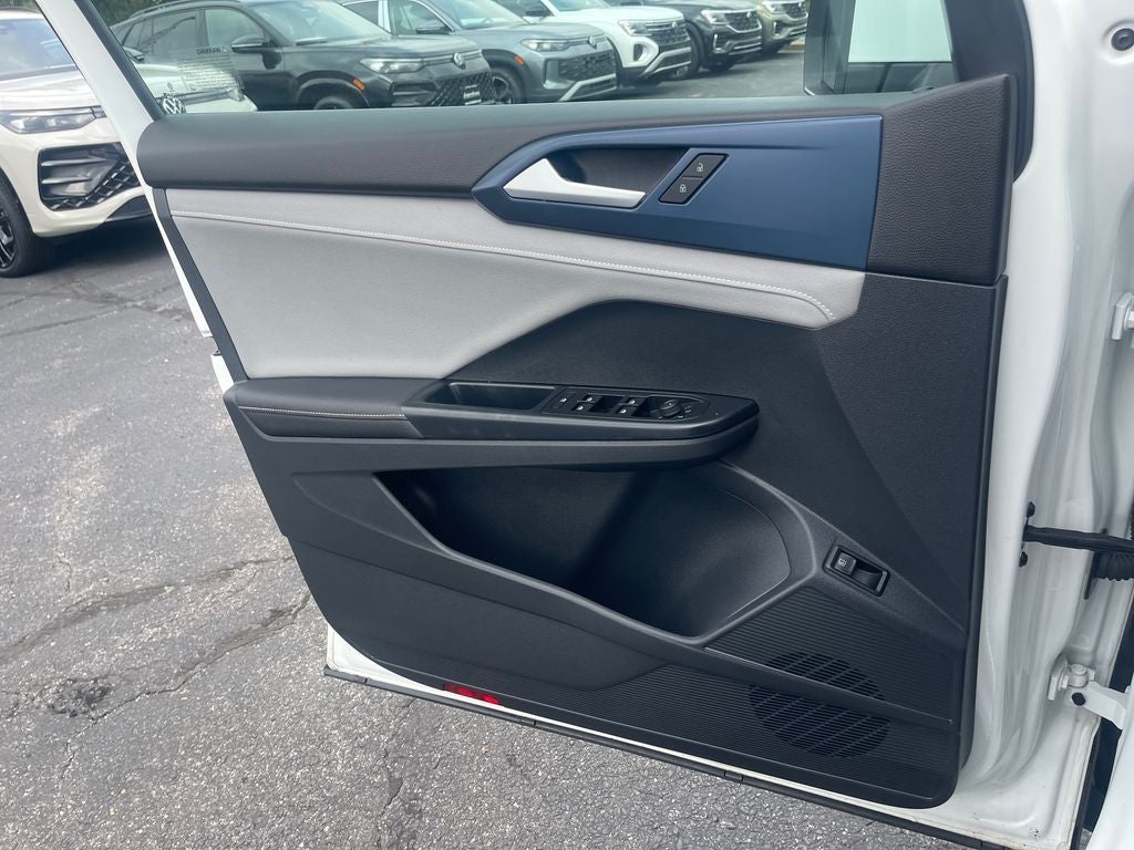 2024 Volkswagen Taos 1.5T SE