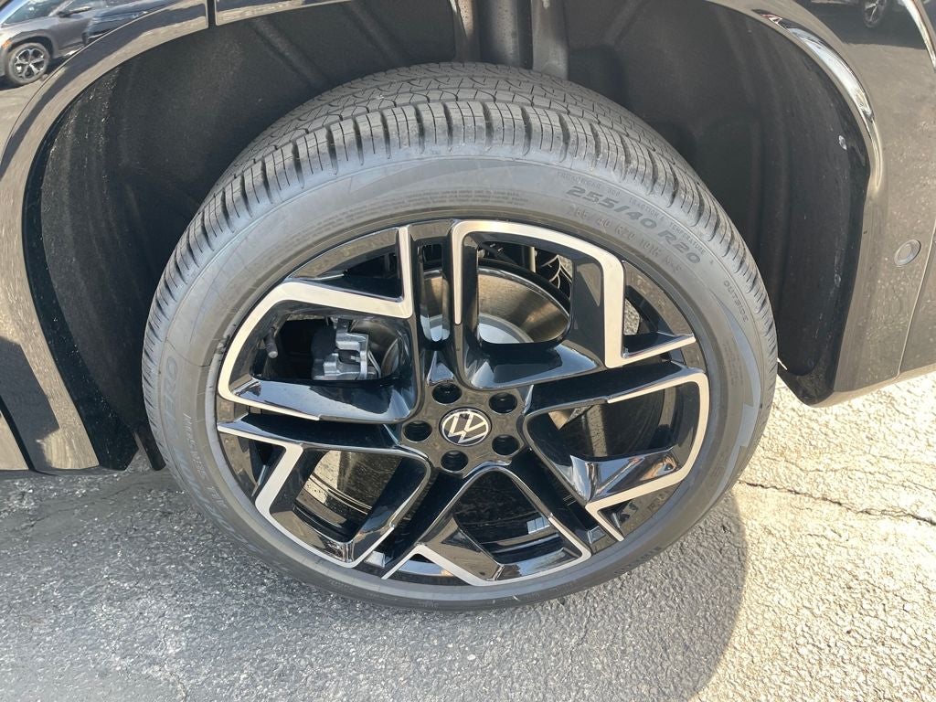 2026 Volkswagen Tiguan 2.0T SEL R-Line Turbo