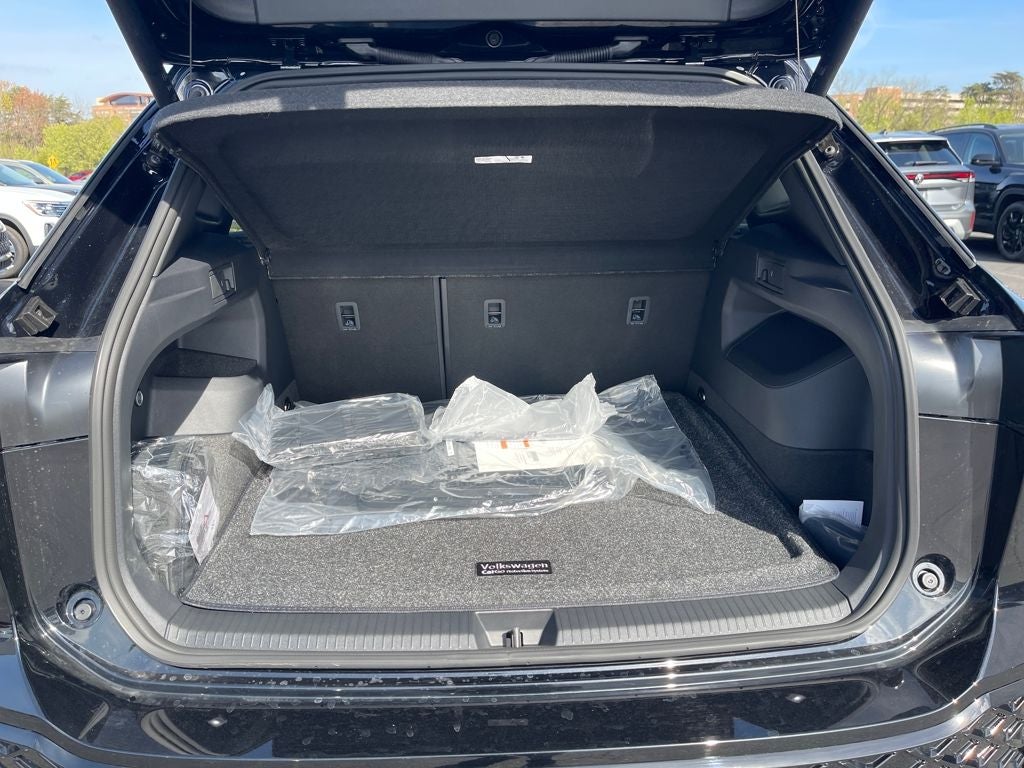 2026 Volkswagen Tiguan 2.0T SEL R-Line Turbo