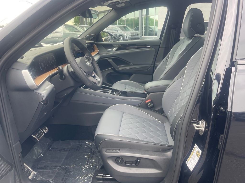 2026 Volkswagen Tiguan 2.0T SEL R-Line Turbo
