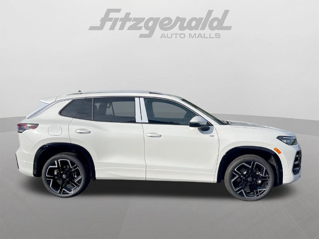 2026 Volkswagen Tiguan SEL R-Line Turbo