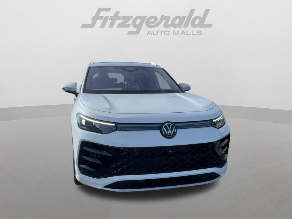 2026 Volkswagen Tiguan SEL R-Line Turbo