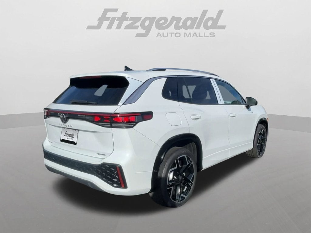 2026 Volkswagen Tiguan SEL R-Line Turbo