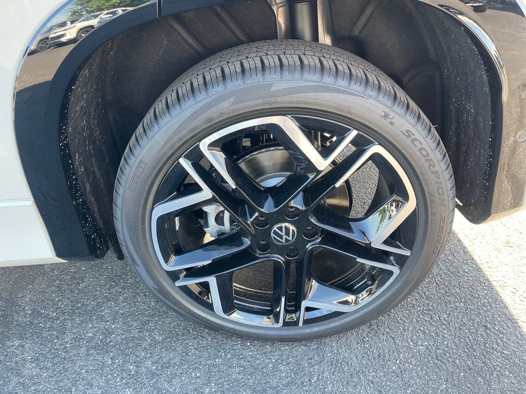 2026 Volkswagen Tiguan 2.0T SEL