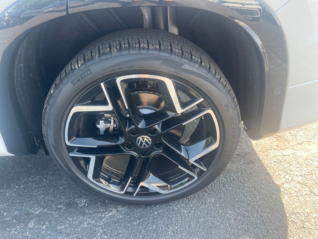 2026 Volkswagen Tiguan 2.0T SEL R-Line Turbo