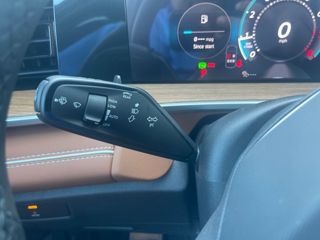 2026 Volkswagen Tiguan 2.0T SEL R-Line Turbo