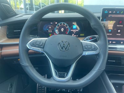 2026 Volkswagen Tiguan 2.0T SEL R-Line Turbo