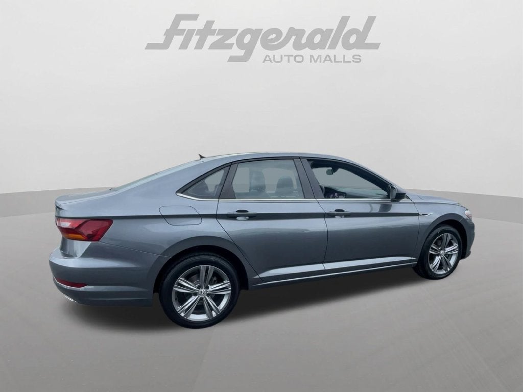 2019 Volkswagen Jetta R-Line