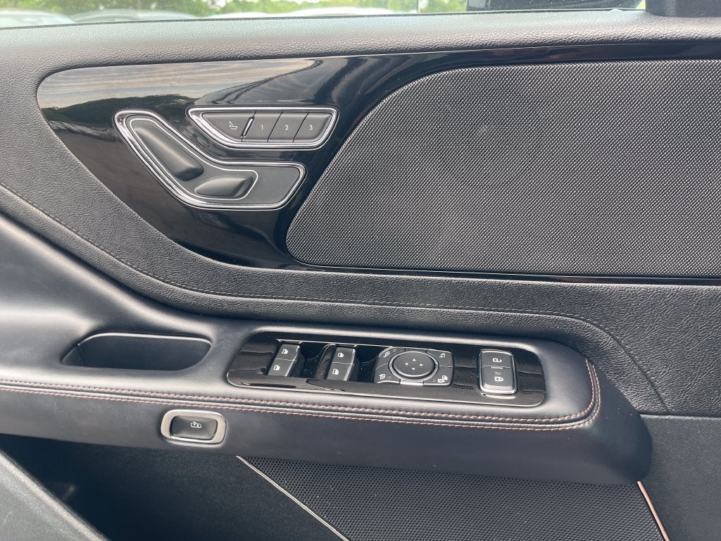 2022 Lincoln Aviator Standard Premium