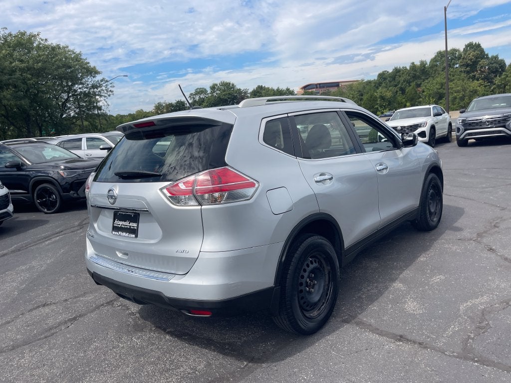 2015 Nissan Rogue S