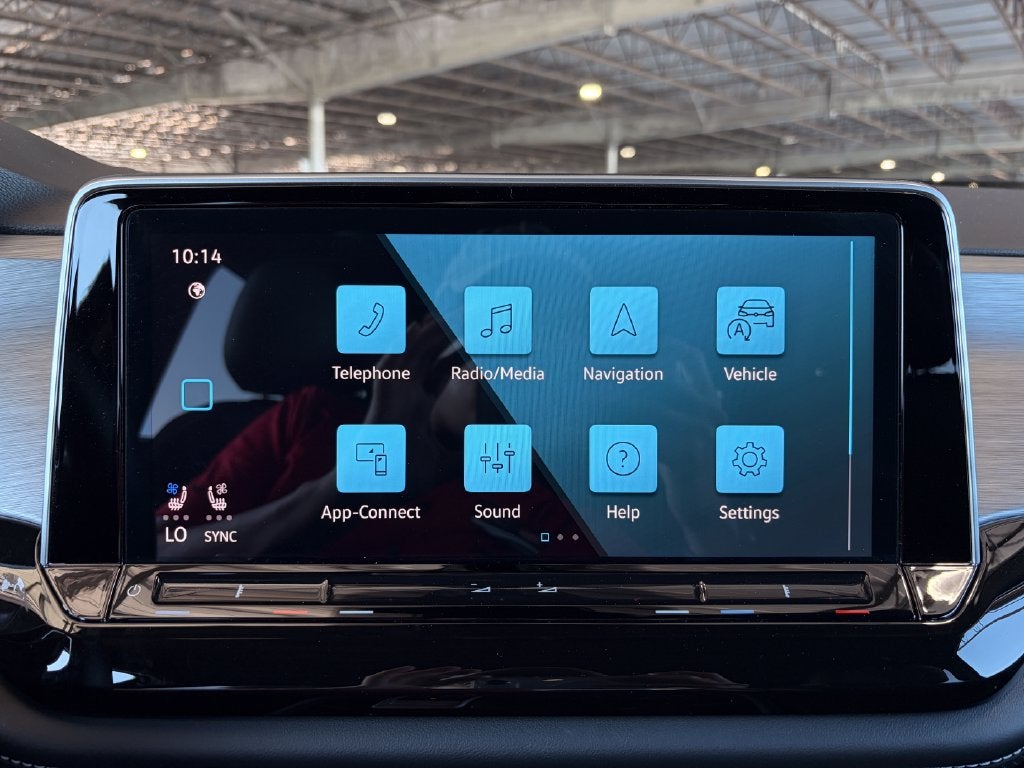 2026 Volkswagen Atlas Cross Sport SE w/Technology