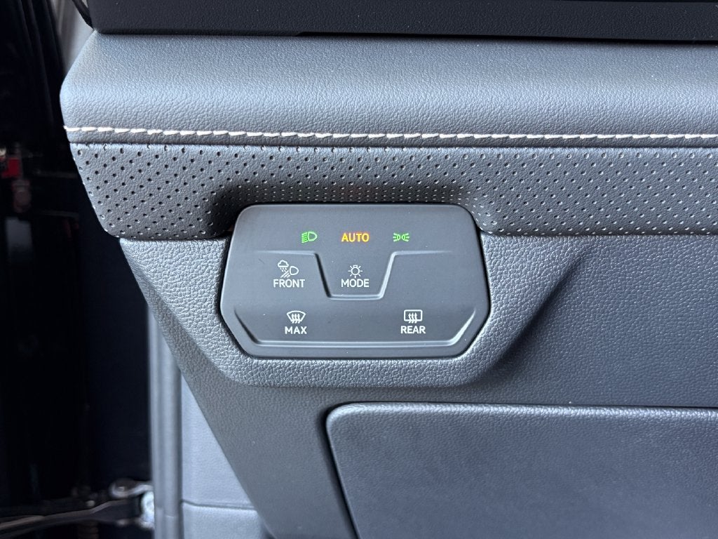2026 Volkswagen Atlas SE w/Technology