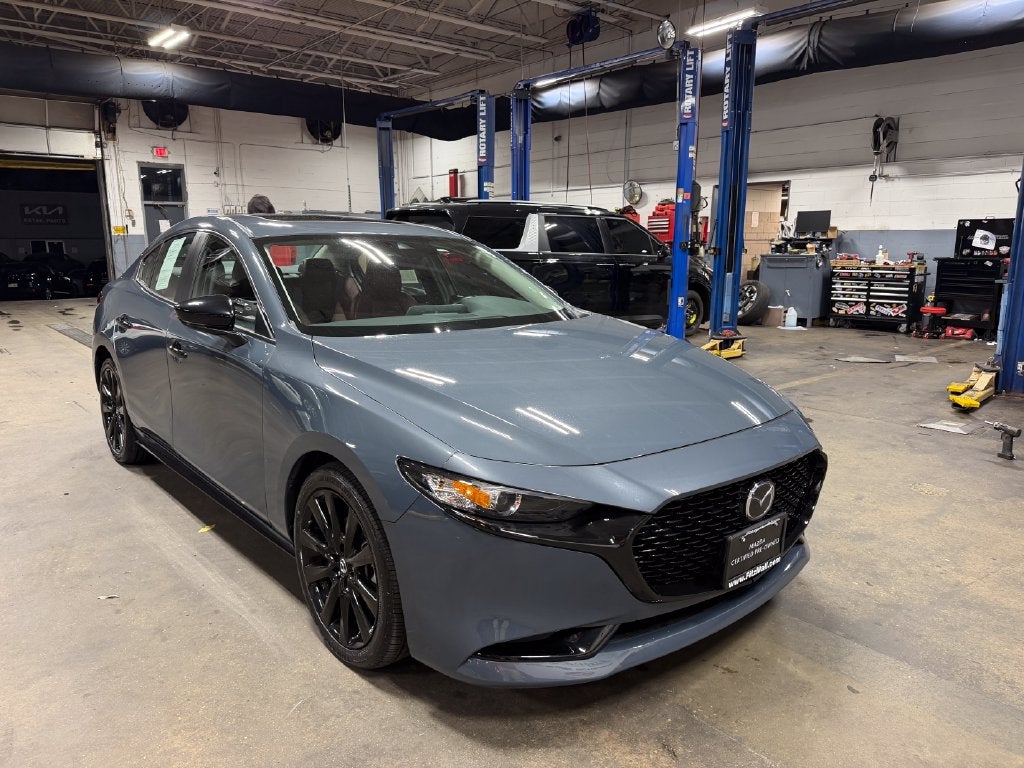 2023 Mazda Mazda3 2.5 S Carbon Edition