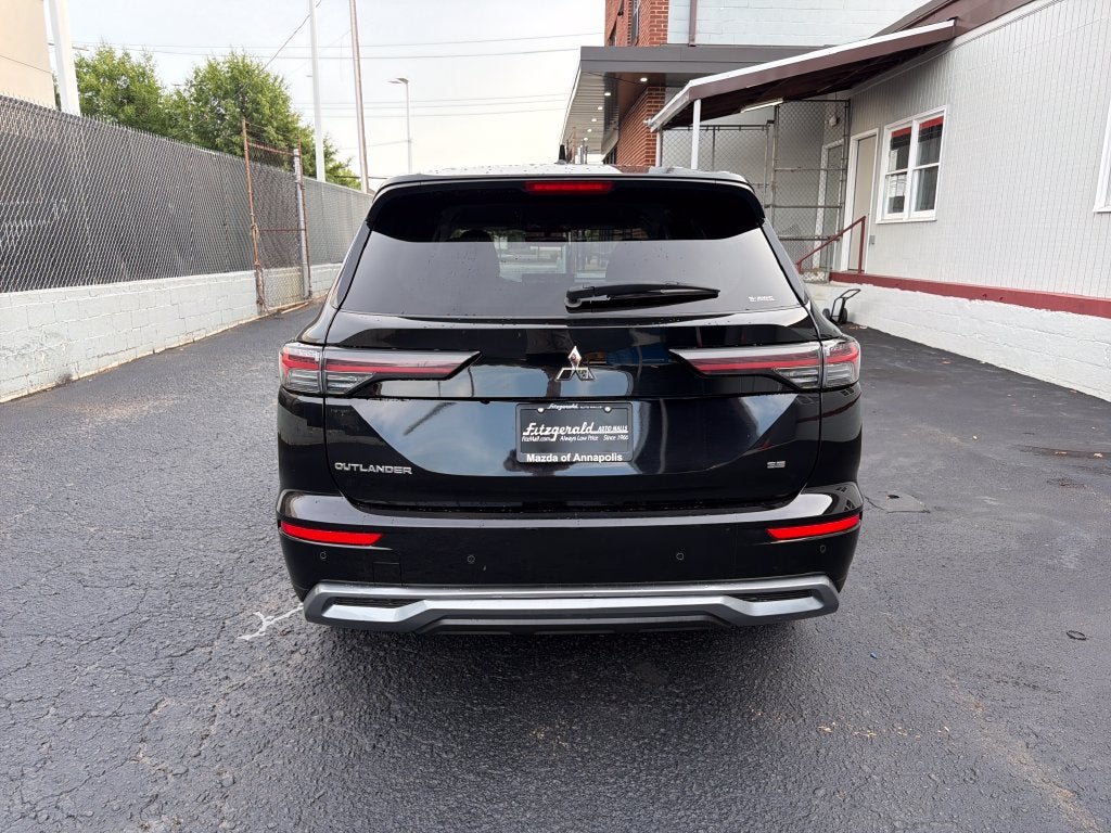 2025 Mitsubishi Outlander SE