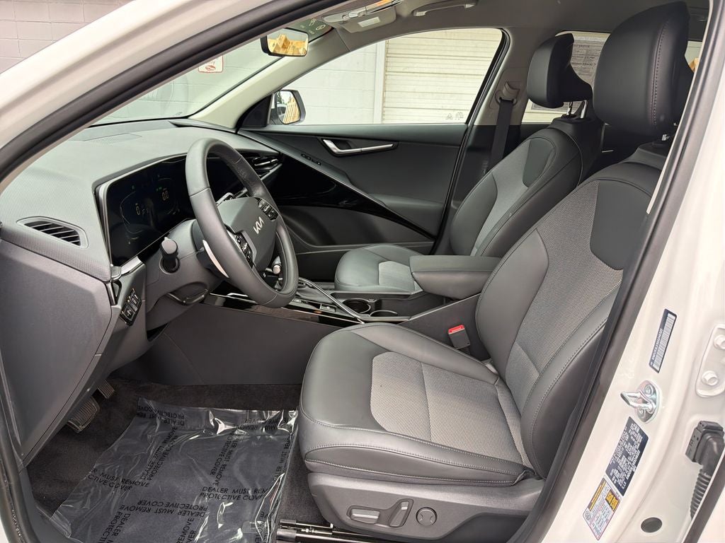2025 Kia Niro EX