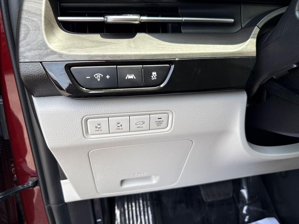 2024 Kia Carnival SX