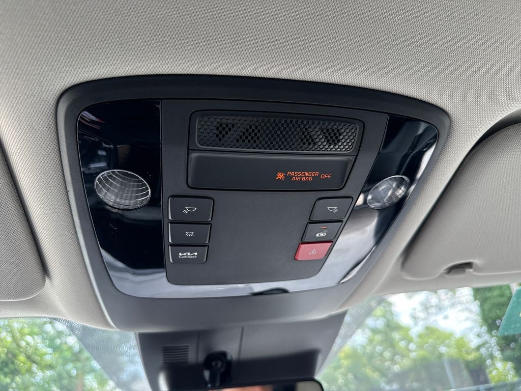 2024 Kia Carnival SX