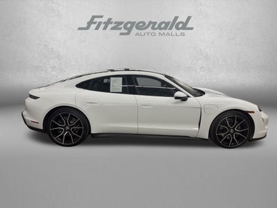 2022 Porsche Taycan Base