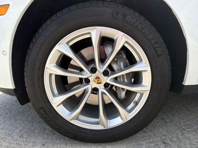 2025 Porsche Macan AWD