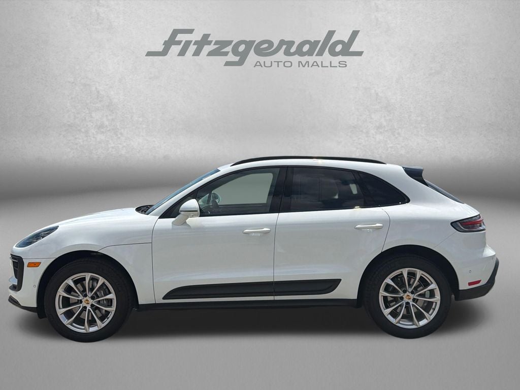 2025 Porsche Macan AWD