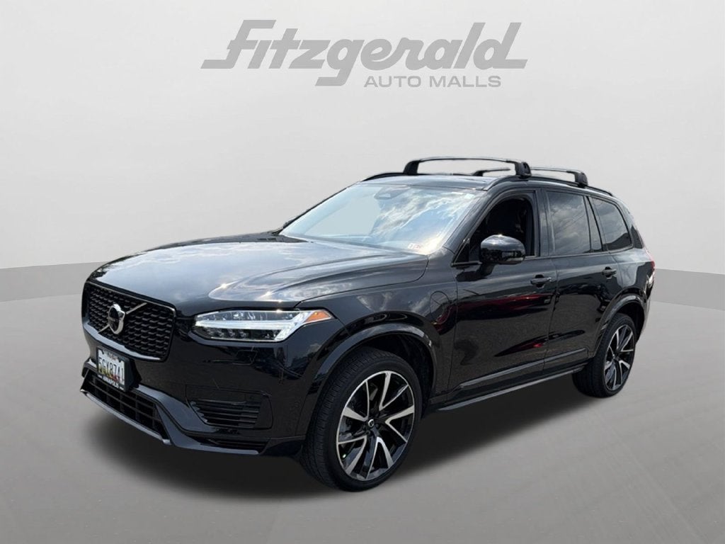 2023 Volvo XC90 Recharge Plug-In Hybrid T8 Plus Dark Theme 7 Passenger