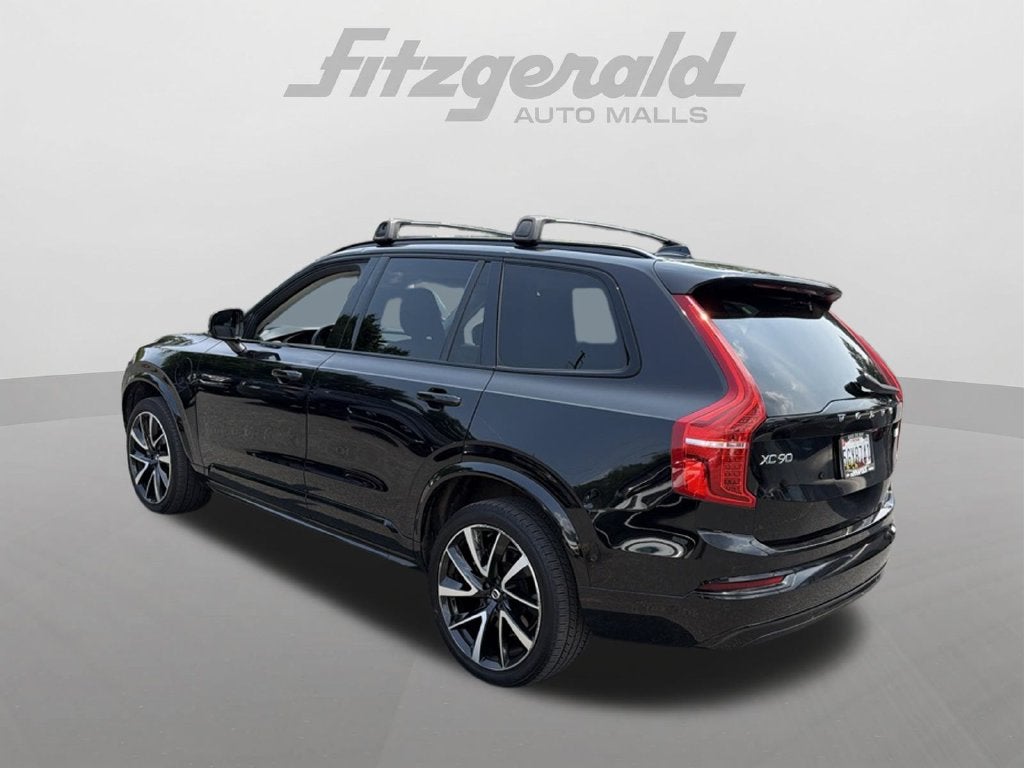 2023 Volvo XC90 Recharge Plug-In Hybrid T8 Plus Dark Theme 7 Passenger