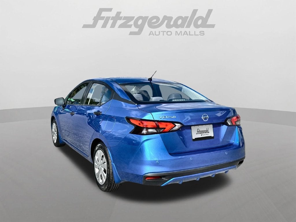 2021 Nissan Versa 1.6 S