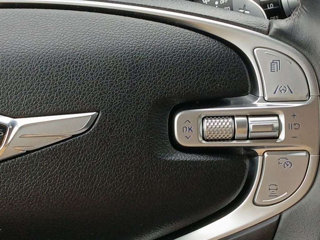 2025 Genesis GV70 2.5T