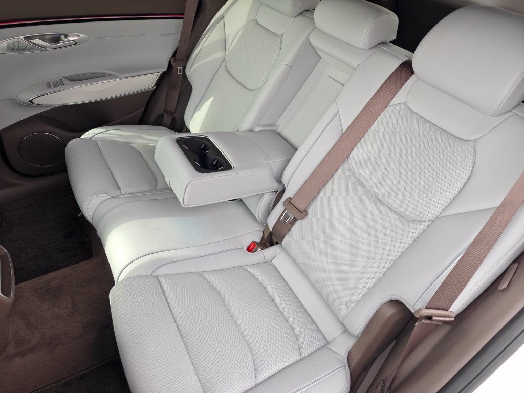 2026 Genesis GV70 2.5T Advanced