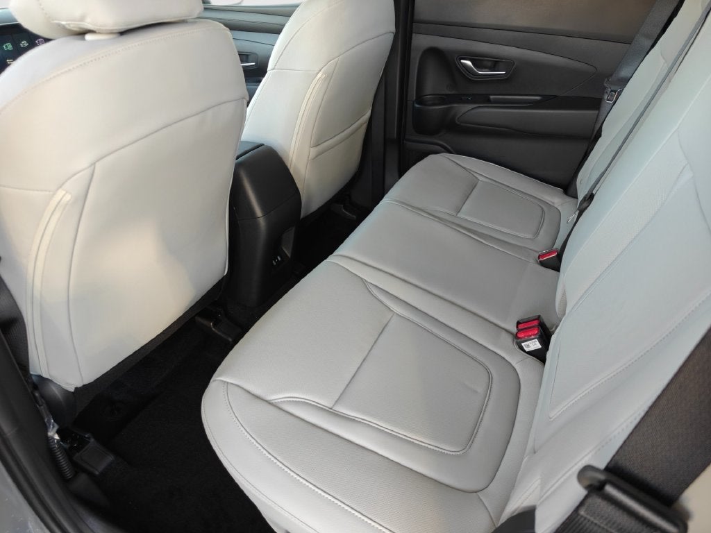 2027 Hyundai Santa Cruz SE FWD