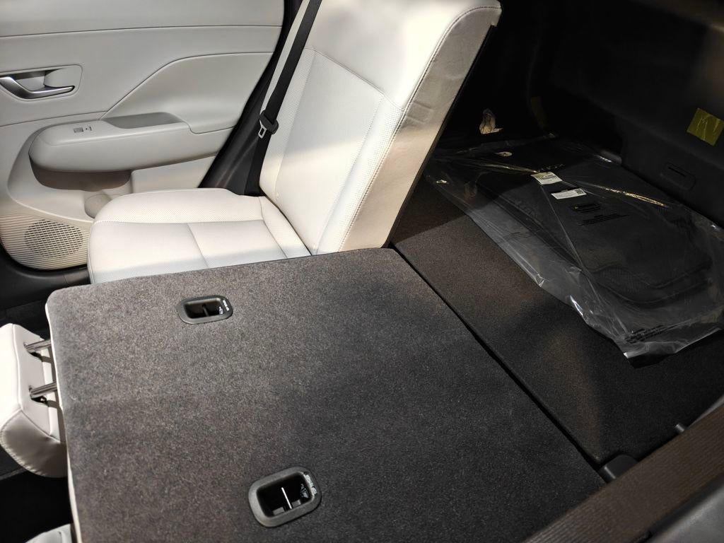 2026 Hyundai Kona SEL Premium FWD