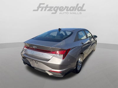 2023 Hyundai Elantra SE