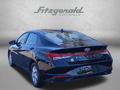 2023 Hyundai Elantra SE