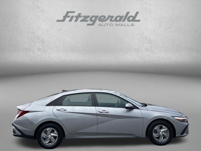 2025 Hyundai Elantra SE