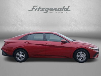 2025 Hyundai Elantra SE