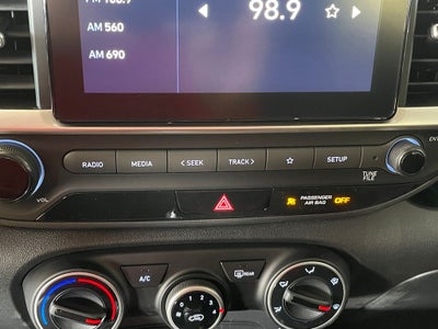 2026 Hyundai Venue SE