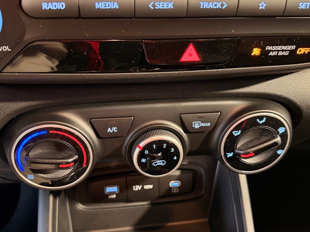 2026 Hyundai Venue SE