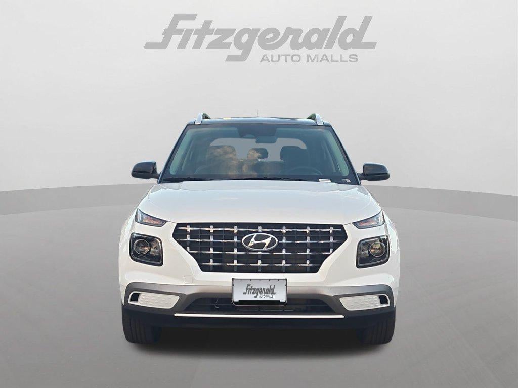 2026 Hyundai Venue SEL w/Two-Tone Roof