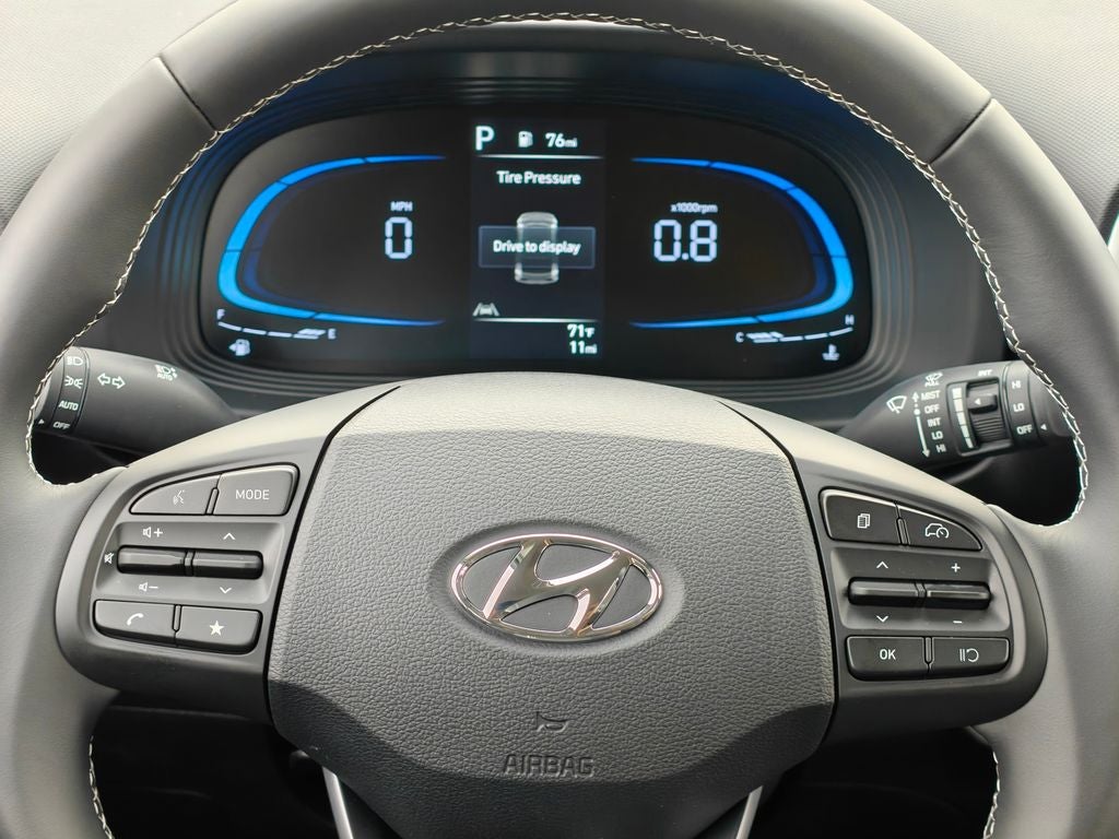 2026 Hyundai Venue SEL w/Two-Tone Roof