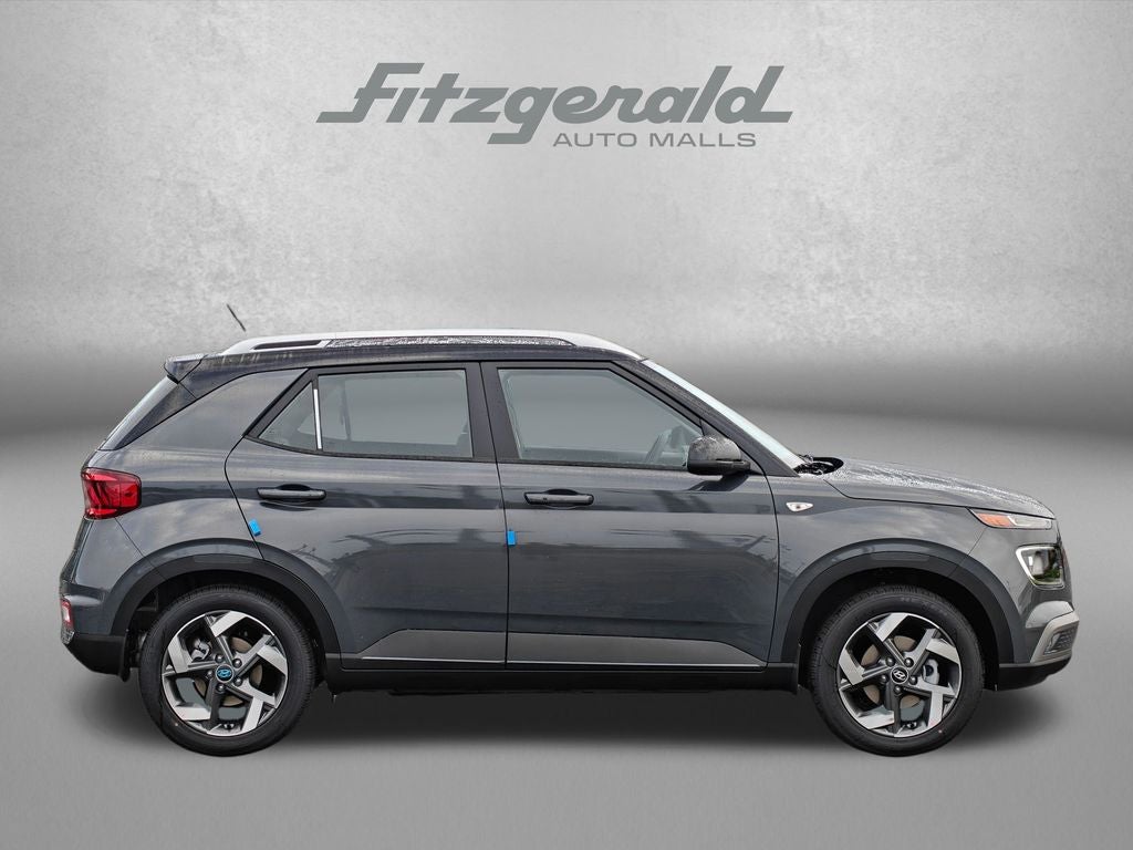 2026 Hyundai Venue SEL w/Two-Tone Roof