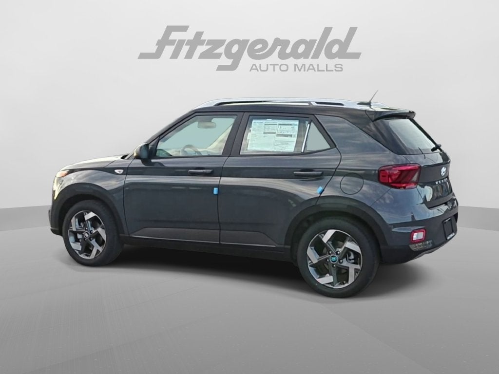 2026 Hyundai Venue SEL w/Two-Tone Roof