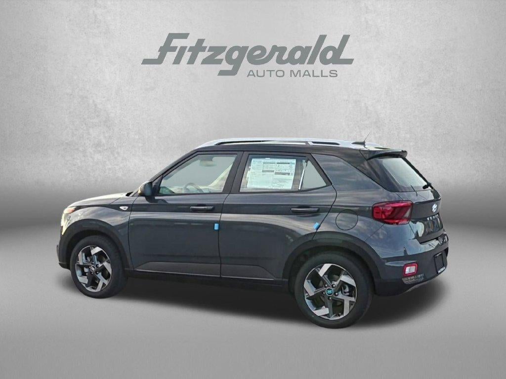 2026 Hyundai Venue SEL w/Two-Tone Roof