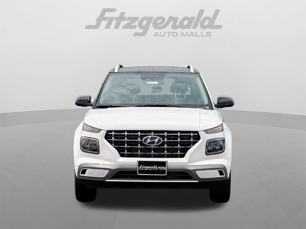 2026 Hyundai Venue SEL w/Two-Tone Roof