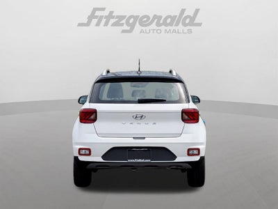 2026 Hyundai Venue SEL w/Two-Tone Roof