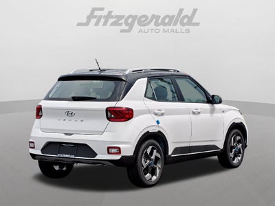 2026 Hyundai Venue SEL w/Two-Tone Roof