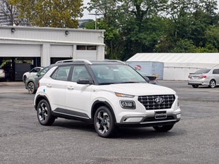 2026 Hyundai Venue SEL w/Two-Tone Roof