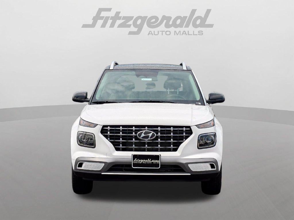 2026 Hyundai Venue SEL w/Two-Tone Roof